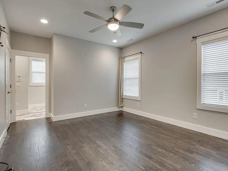 4608B Michigan Ave — Photo 14