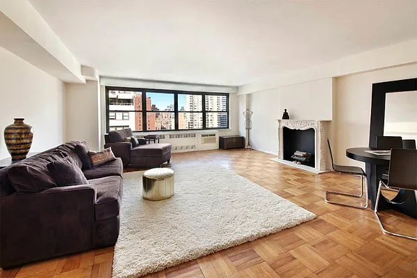 Sold by Town Residential | media 9