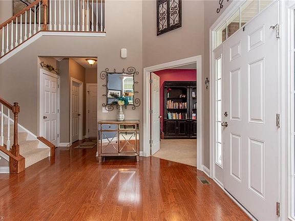 3rd image of 5484 Charleston Dr