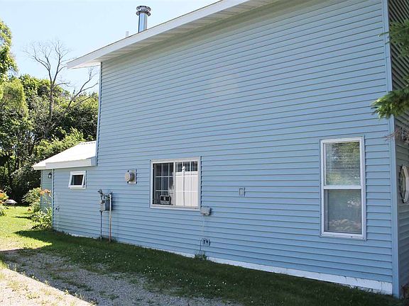 5th image of 411 Cattaragus St
