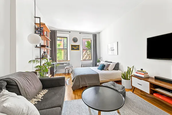 Rented by Compass | media 6