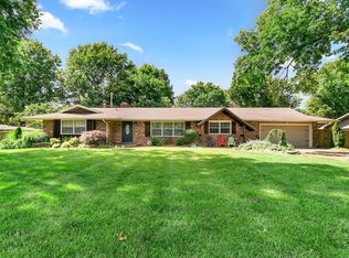 2819 E Southern Hills Blvd, Springfield, MO 65804