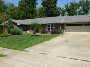 6555 Brookwood Dr, Owensboro, KY 42301