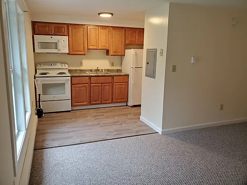 10A Maple St Photo 1