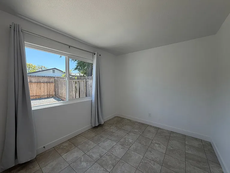 228 Janan Ct — Photo 7