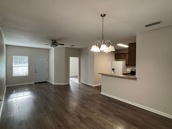 4th image of 2338 Quazar Cir