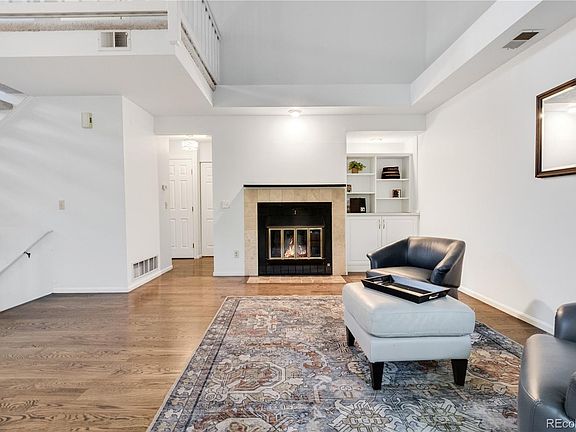 4th image of 3971 S Carson Street #B