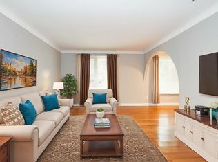 7306 Westfield Dr, Niagara Falls, ON L2J3V8