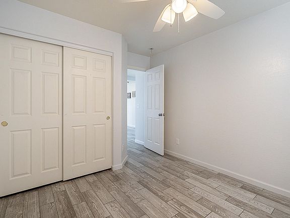 4th image of 1209 E Escuda Dr