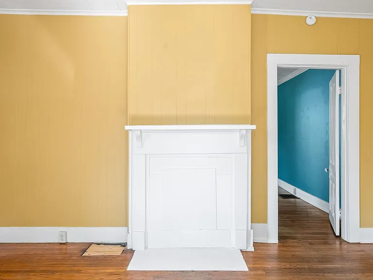 232 Georgia Ave — Photo 8
