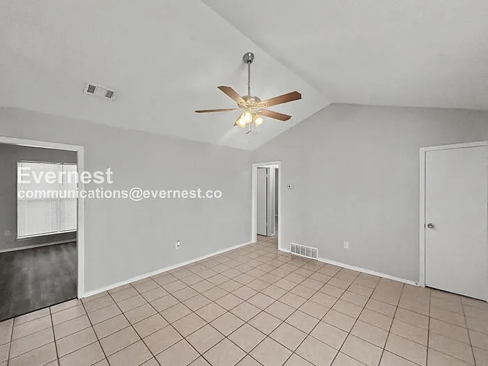 6270 Jamestown Dr — Photo 6