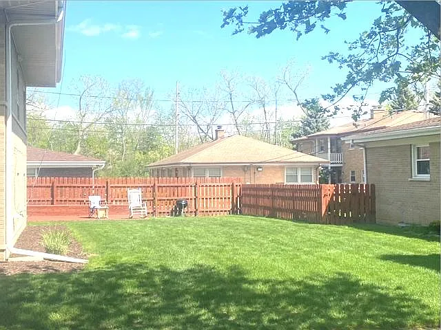 716 E Division St #D — Photo 7