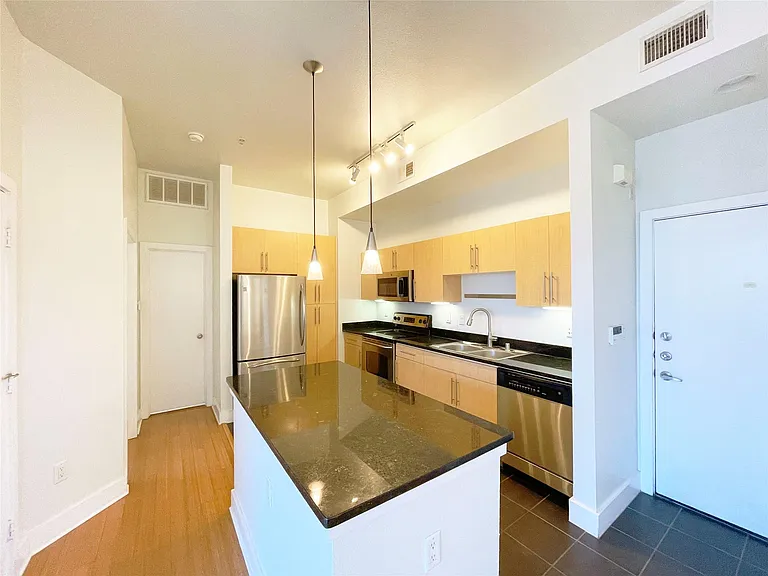 4605 Cedar Springs Rd #338 — Photo 7