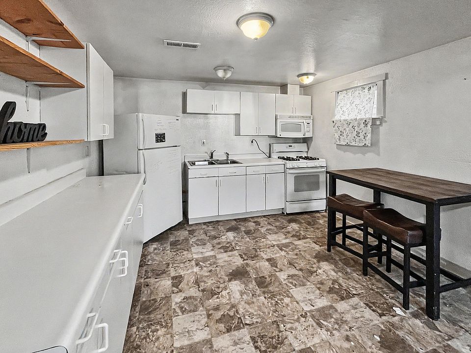 1st image of 4413 E 8th Ave #B