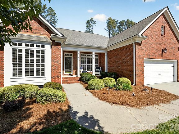 2nd image of 3613 Savannah Hills Dr