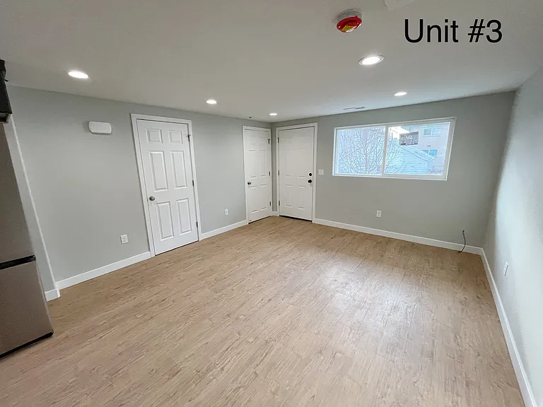 642 N 400 E — Photo 18