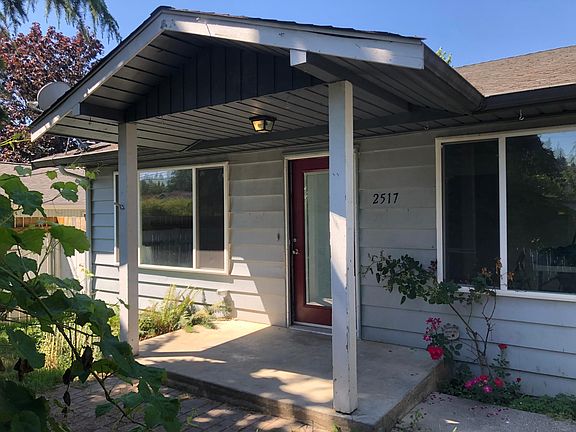 4th image of 2517 Superior St #1
