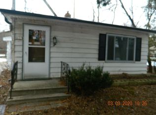 4637 N 117th St, Wauwatosa, WI 53225