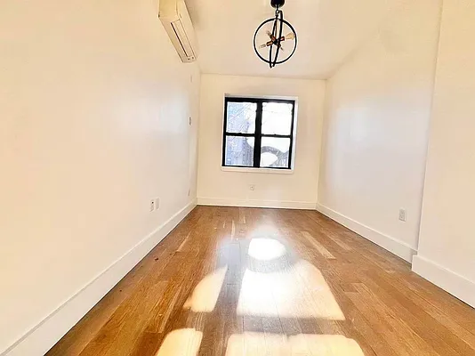 Rented by ERNY LLC | media 7