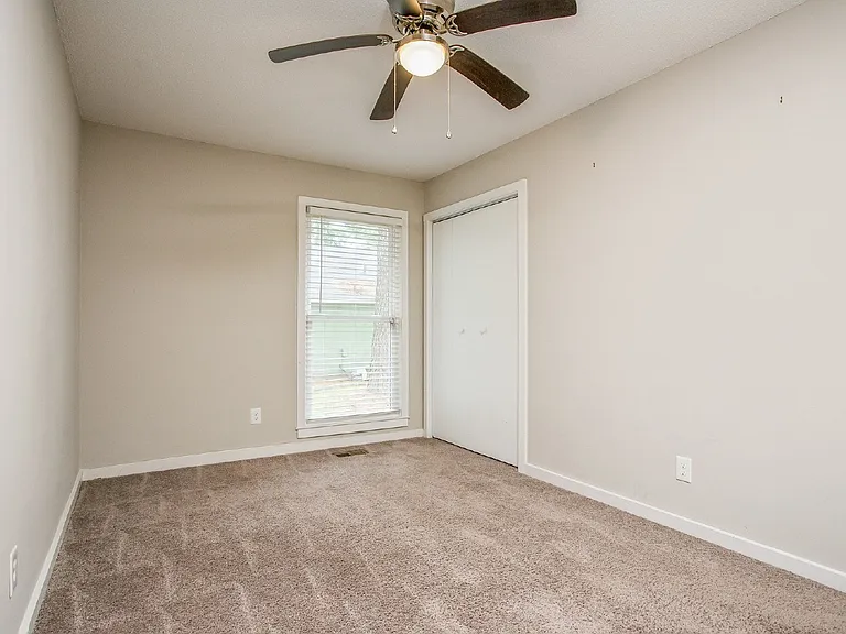 4616 Pine Needle Ct — Photo 18