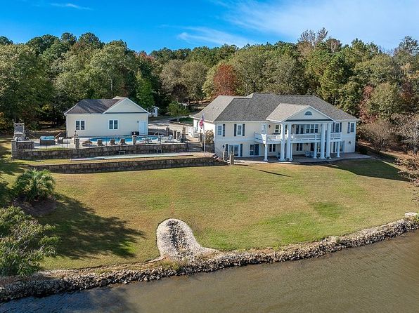 736 Eagles Harbor Dr