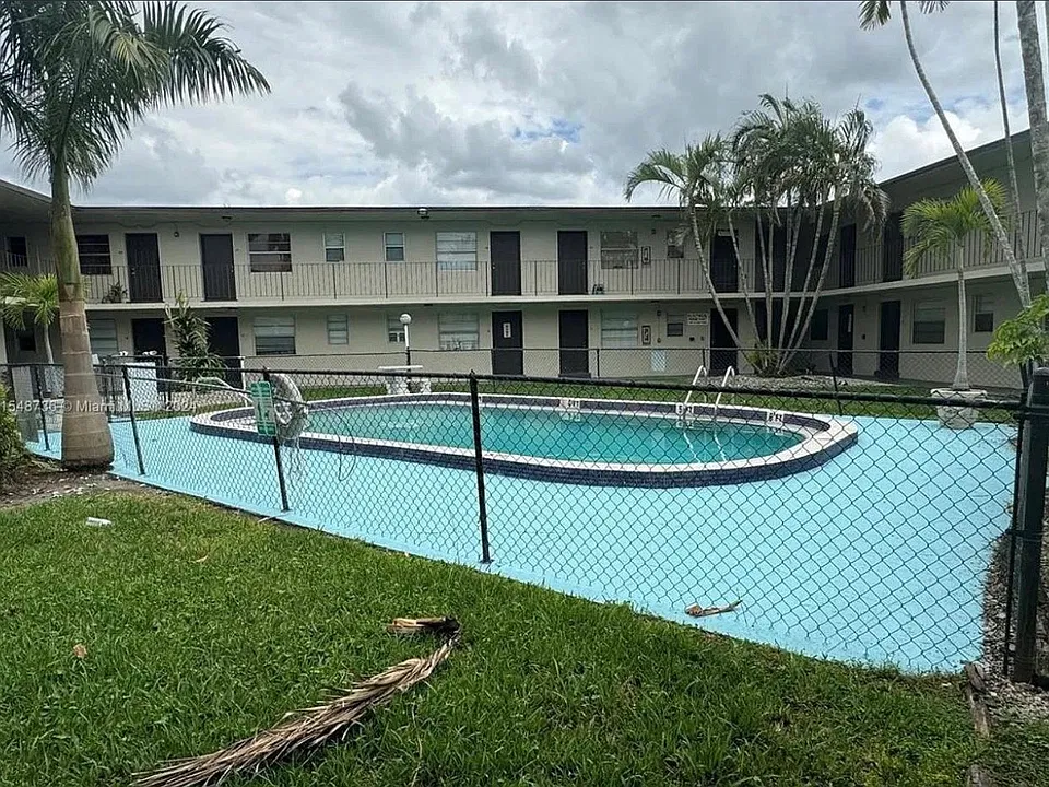3901 SW 112th Ave #34