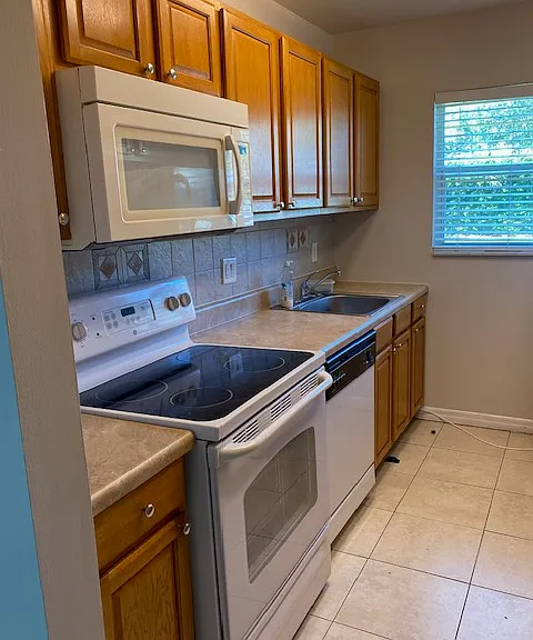 1324 Mesa Dr #215C — Photo 6
