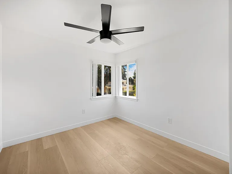 15 Christina St — Photo 15