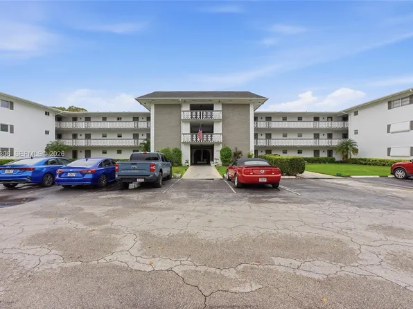 1201 Hillcrest Ct APT 209, Hollywood, FL 33021