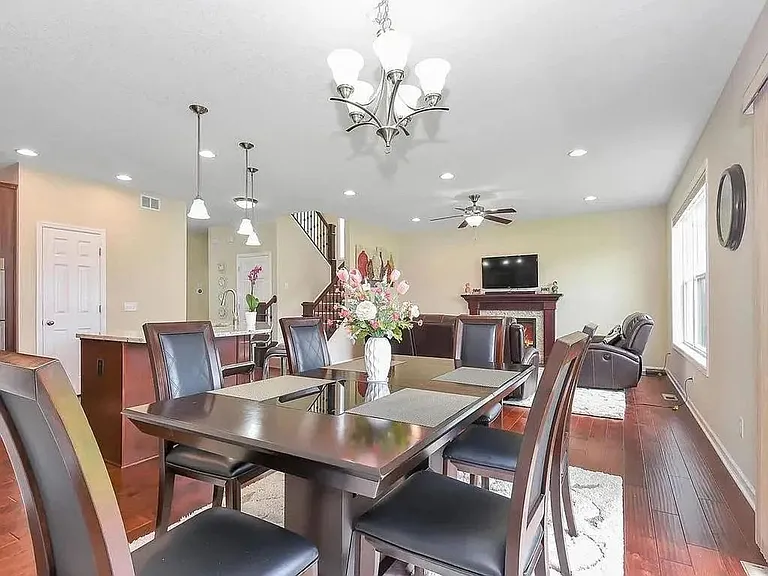 15739 Evergreen Ave — Photo 4