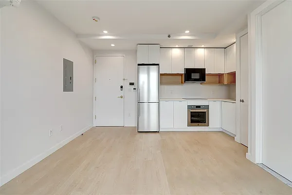 Rented by CW Realty Property Management LLC | media 3