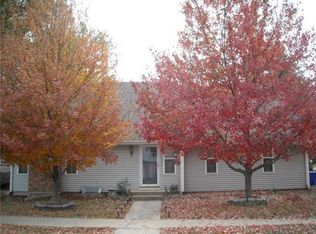 2223 E Arrowhead Dr, Olathe, KS 66062