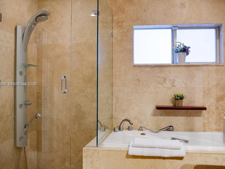 4101 Bayview Dr — Photo 39