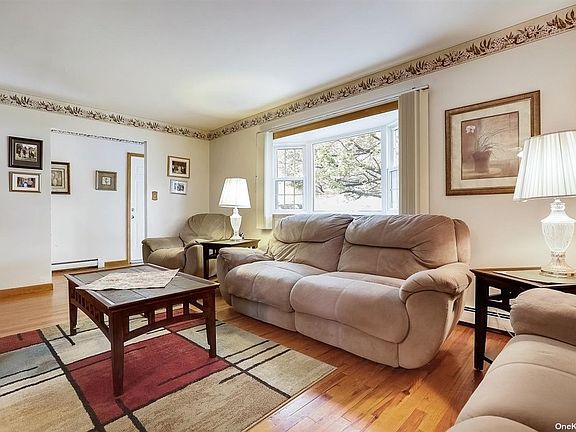 5th image of 58 Oakcrest Ave