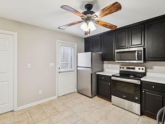 5th image of 125 Davenport Dr #122