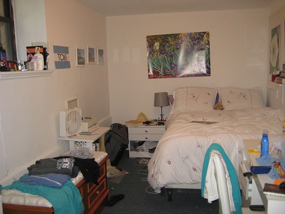 4th image of 302 W 105th St #1