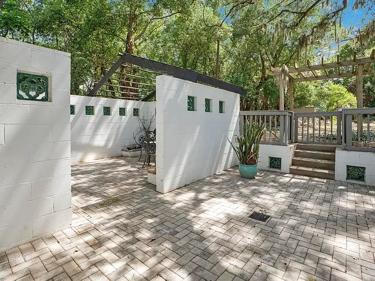 820 East Blvd — Photo 46