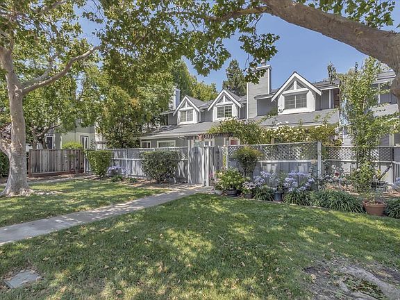 3rd image of 3709 Blackford Ave