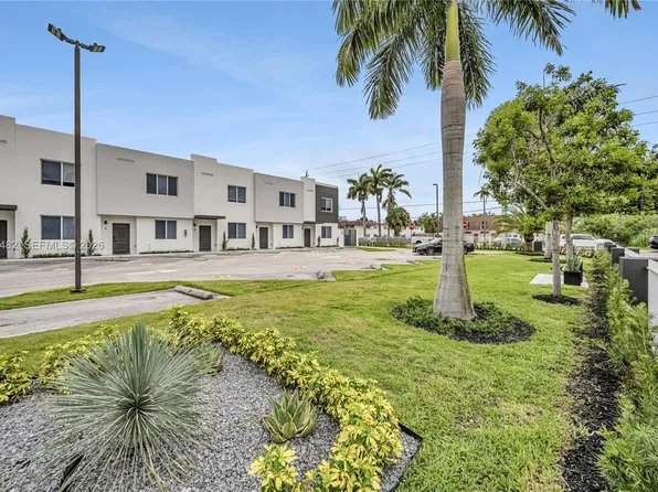 170 NE 158th St #2, Miami, FL 33169