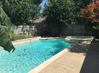 6901 Spring Valley Way, Fort Worth, TX 76132