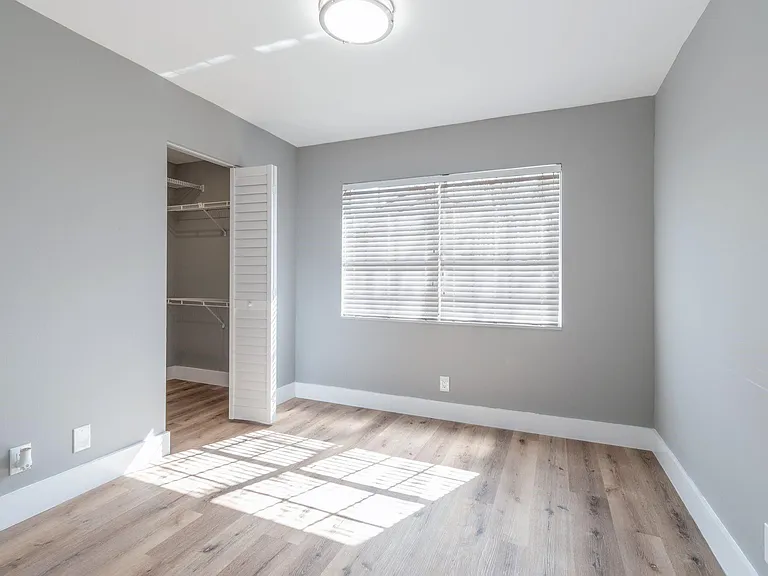 1579 Springside Dr — Photo 18