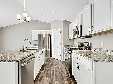5 bed, 2400 sqft, $2,595 — Photo 1