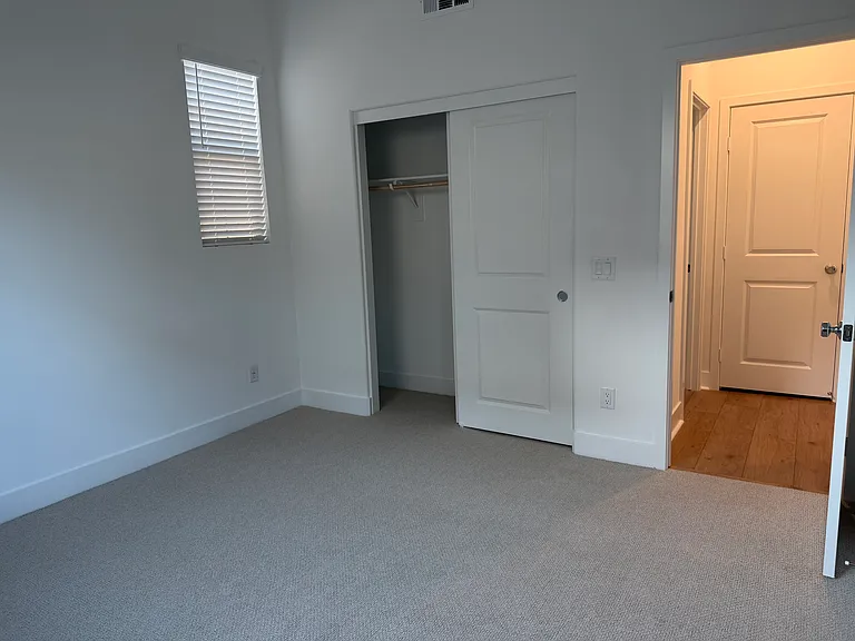 687 Guy Turner Dr — Photo 9