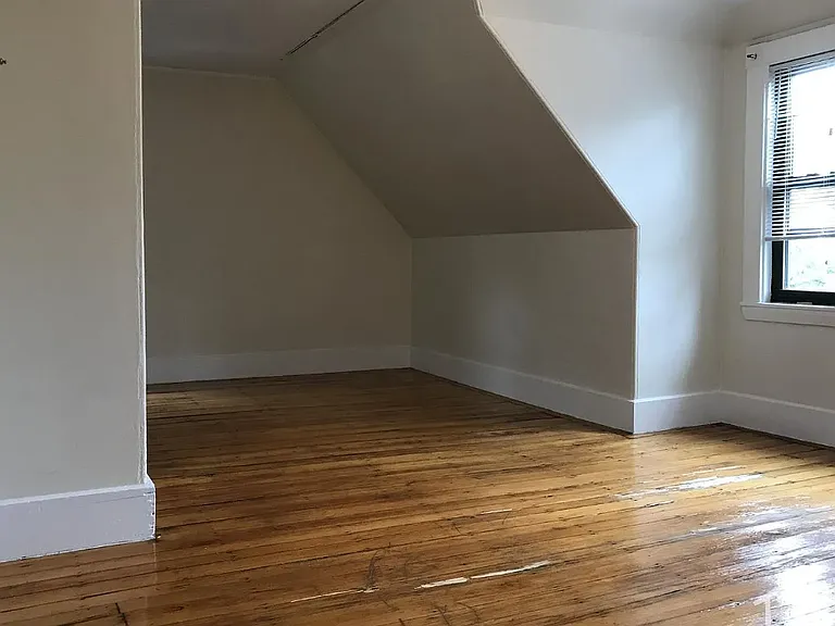 29 Quint Ave — Photo 8