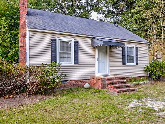 2nd image of 211 Brainerd Ave