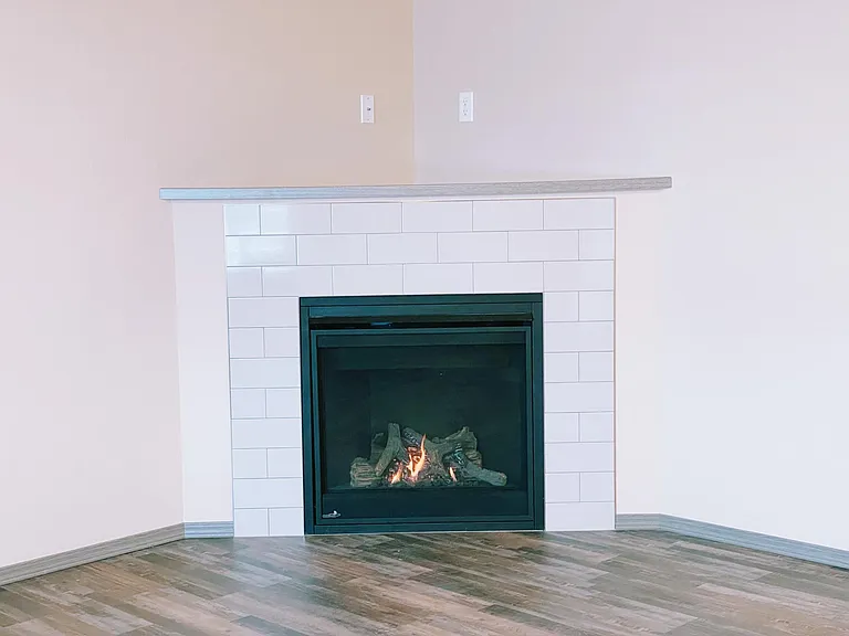 1210 N Bell St — Photo 11