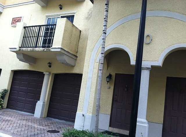 1st image of 2540 SW 14th Ave APT 204