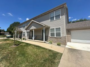 1025 Maple Hill Rd #2, Bloomington, IL 61705