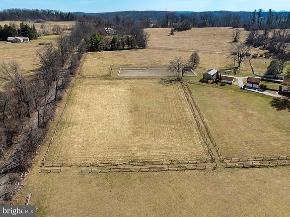 5th image of 1644 Kimberton Rd