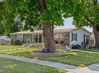 28911 Kathryn St, Garden City, MI 48135